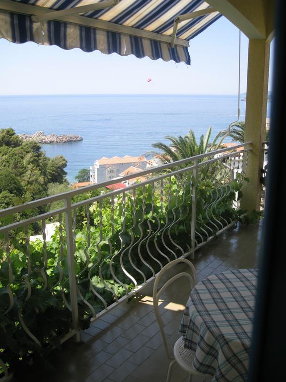 Apartmani Famelja Jovanovic Sveti Stefan Rom bilde